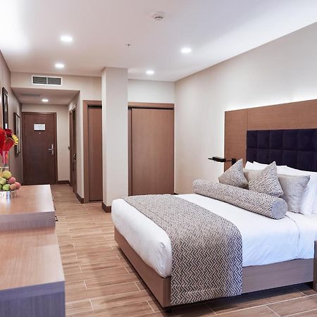 Yogh Hospitality Hotel Парамарибо Екстериор снимка