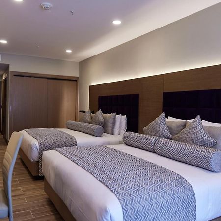 Yogh Hospitality Hotel Парамарибо Екстериор снимка