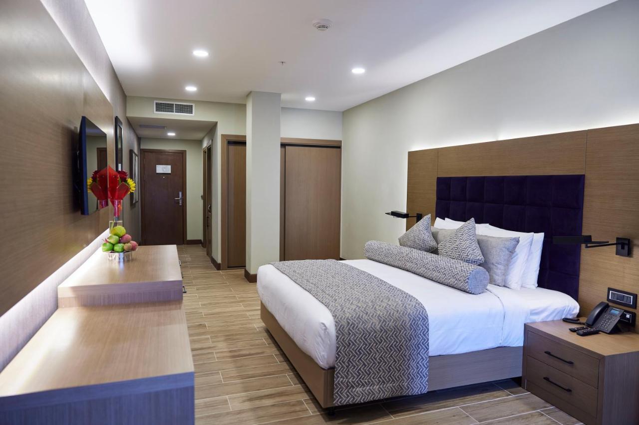 Yogh Hospitality Hotel Парамарибо Екстериор снимка