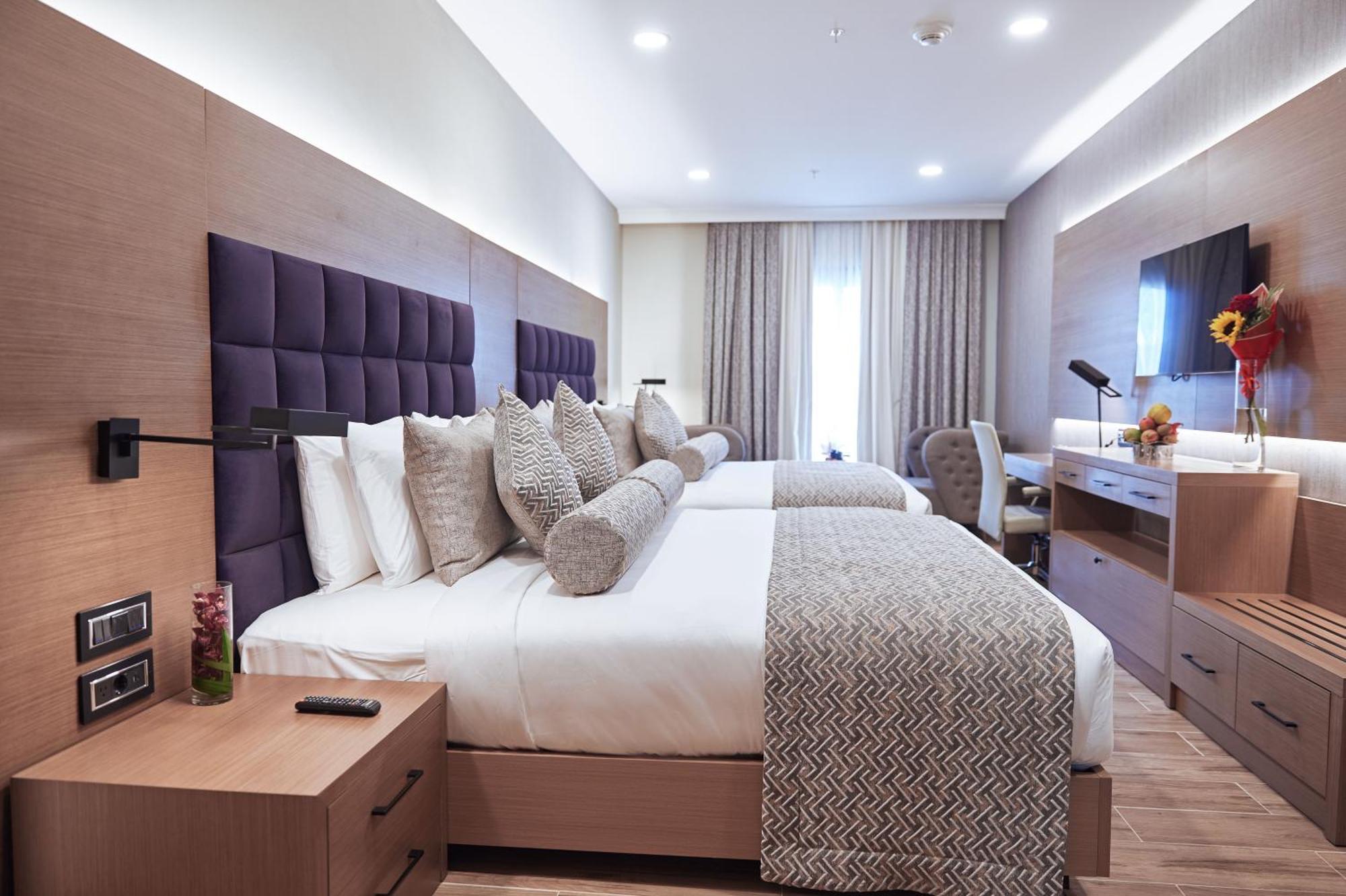 Yogh Hospitality Hotel Парамарибо Екстериор снимка