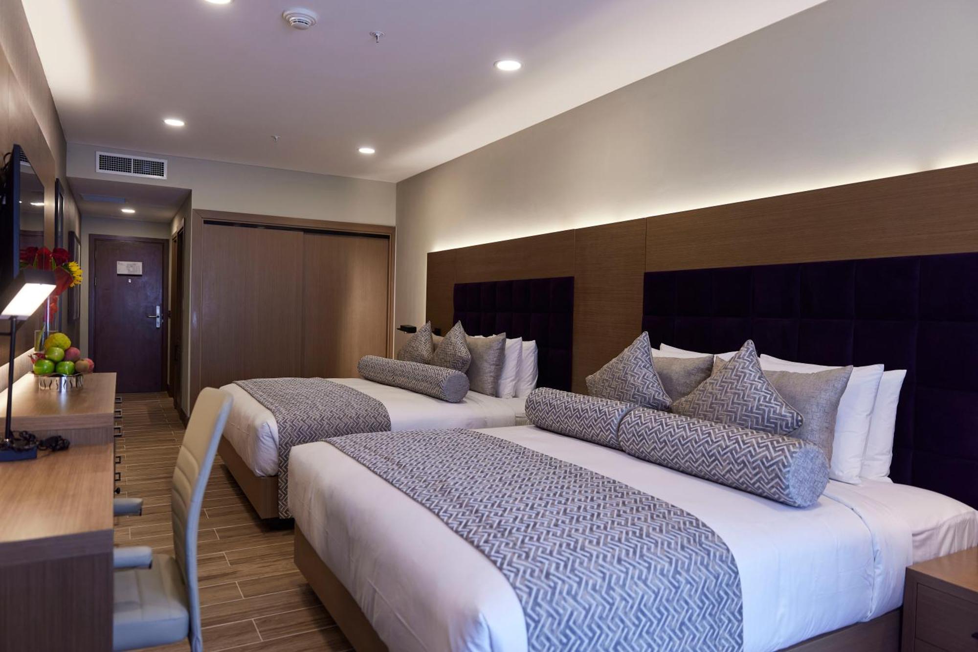 Yogh Hospitality Hotel Парамарибо Екстериор снимка
