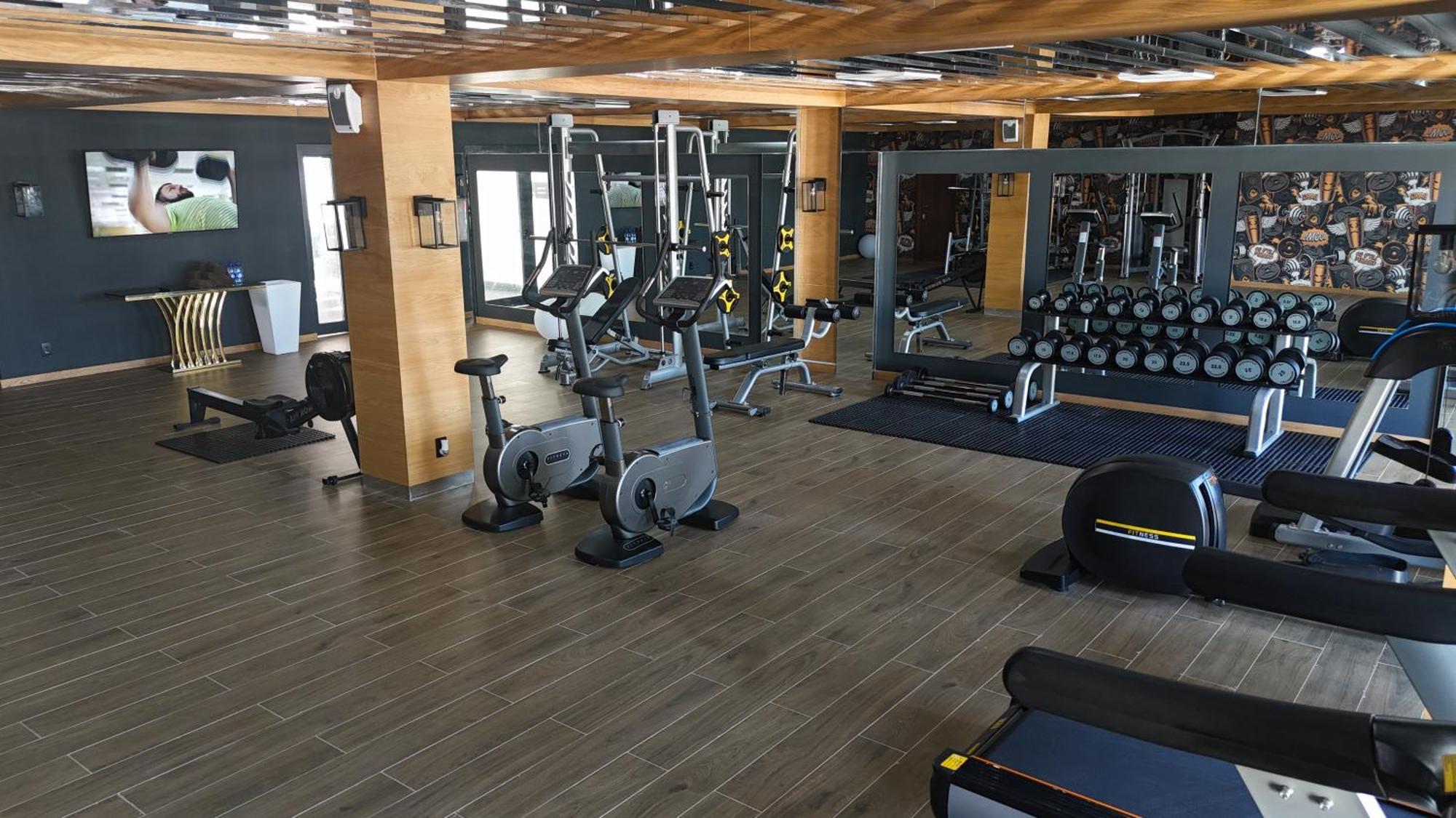 Yogh Hospitality Hotel Парамарибо Екстериор снимка